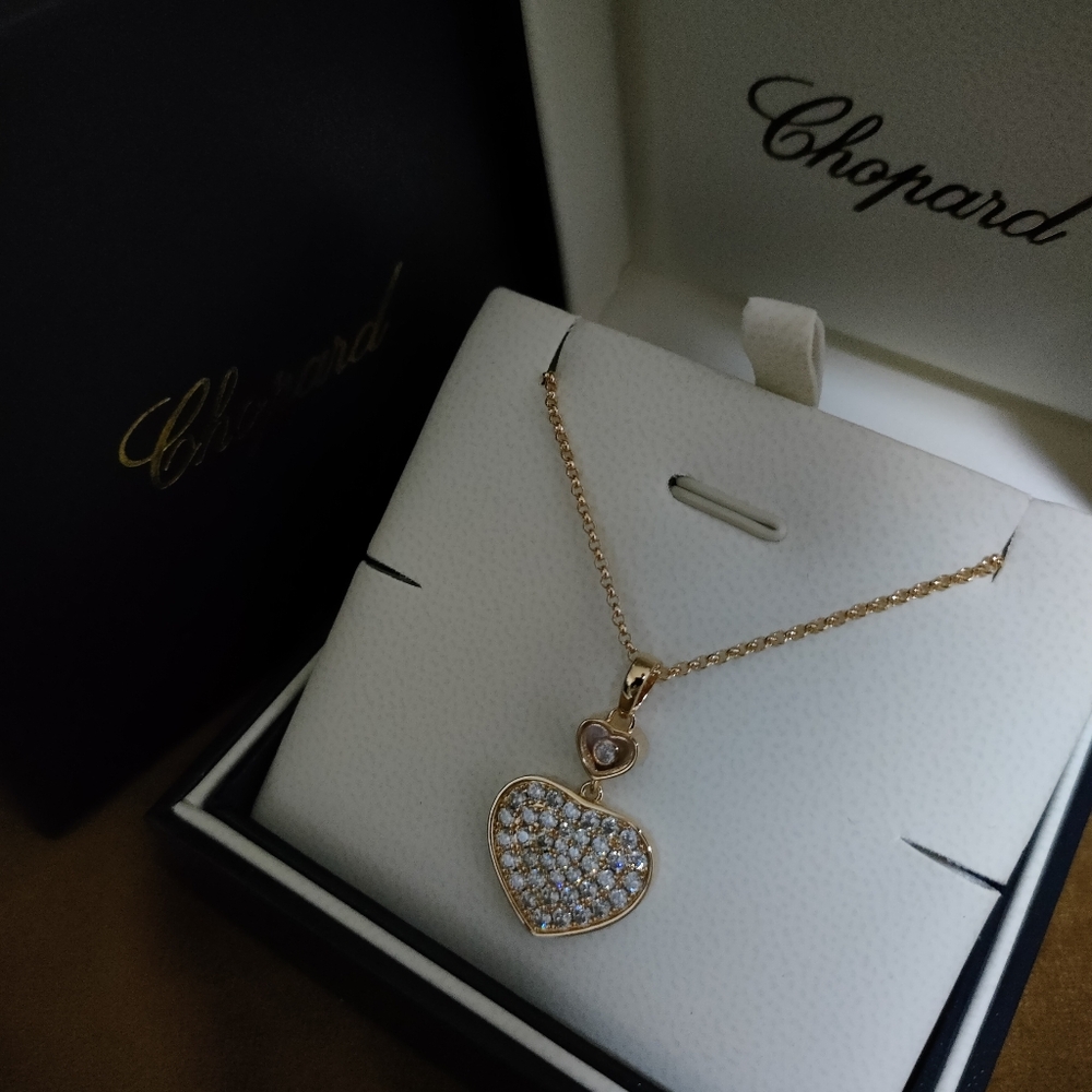 Chopard 18k Gold Heart Necklace